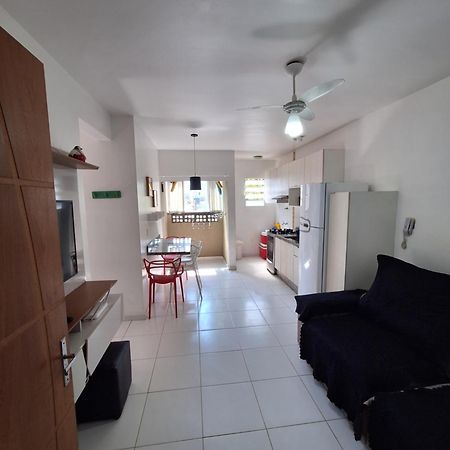 Apto Pertinho Da Praia - Lindo E Equipado! Internet 400Mb E 3 Tvs - Completo! Tv A Cabo ウバトゥバ エクステリア 写真