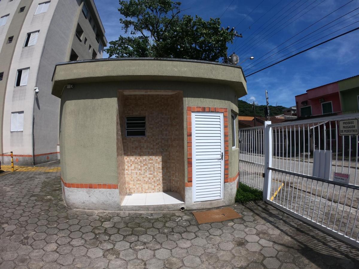 Apto Pertinho Da Praia - Lindo E Equipado! Internet 400Mb E 3 Tvs - Completo! Tv A Cabo ウバトゥバ エクステリア 写真